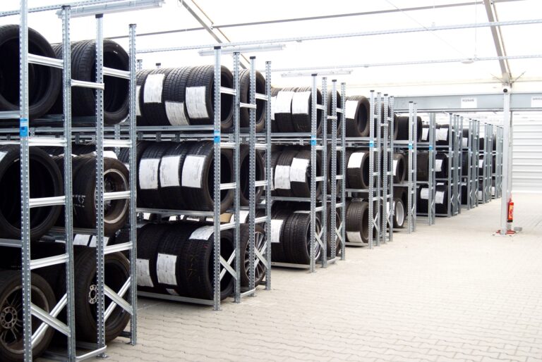 Regały na opony dla dealera Mercedes